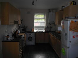 8, Kirk Street, Hexthorpe, Doncaster DN4 0BL