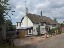 Woodend, The Avenue, Exton EX3 0PX