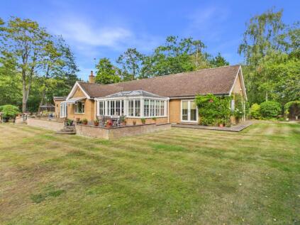 Redway, Kings Walk, The Broadway, Woodhall Spa
