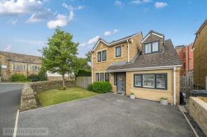 1, Oakwood Gardens, Halifax HX2 8HB