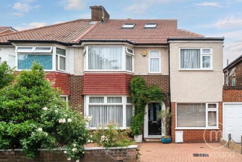 Cheviot Gardens, Golders Green Estate, NW2