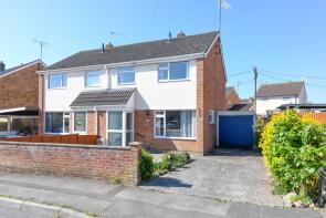 83, Chantry Gardens, Southwick BA14 9QT