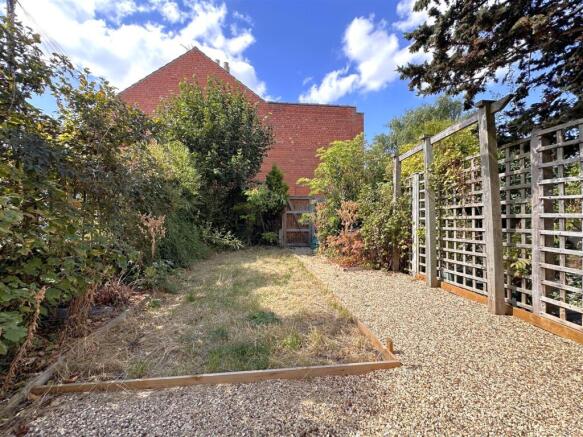 Lovely Enclosed Garden 763