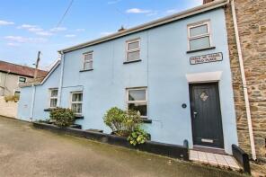 1, Field Place, New Quay SA45 9QN