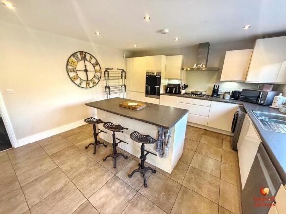 Kitchen 4