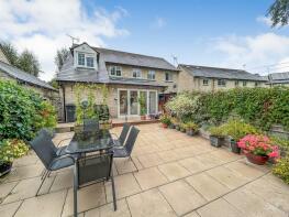 11, Maes Yr Afon, Llanrhaeadr-ym-mochnant, Oswestry SY10 0LN