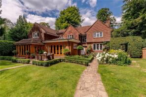Wood Cottage, Coppice Close, Little Gaddesden, Berkhamsted HP4 1QN