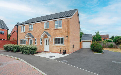 Skylark Rise, Whittington, Worcester, Worcestershire.