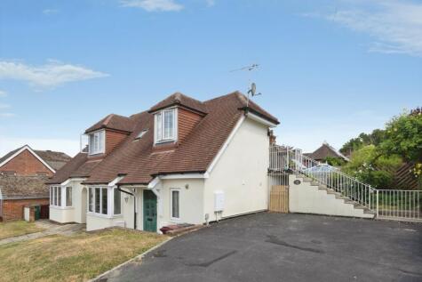Hillside Road, HASLEMERE, Surrey, GU27