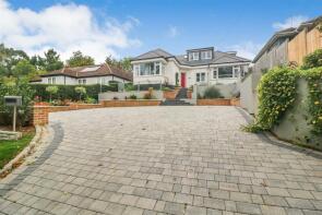 9, Hamlet Hill, Roydon, Harlow CM19 5LA