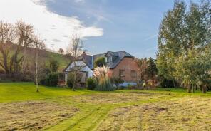 Cosy Cottage, Gatcombe Village Road, Newport PO30 3EG