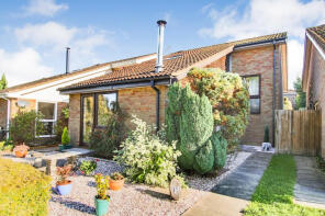 14, Glendyne Way, East Grinstead RH19 4LS