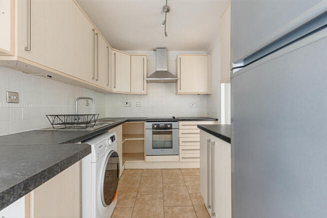 14 Carlton Place,...