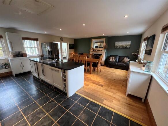 Family Kitchen Diner