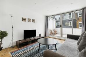 25, Ruston Mews, London W11 1RB