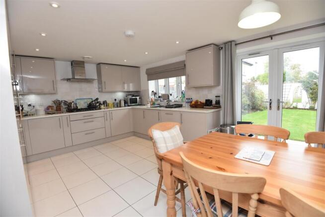 Kitchen/Dining Room