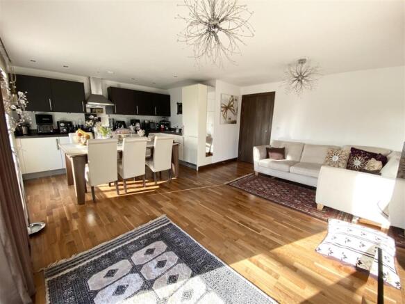 Living Room/Kitchen