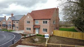 1, Glebe Meadow, Long Marston, Tring HP23 4GA