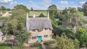 10 Brimstone Cottage, The Green, Peterborough PE8 5LD