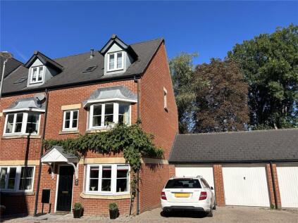 Popham Close, Tiverton, Devon, EX16