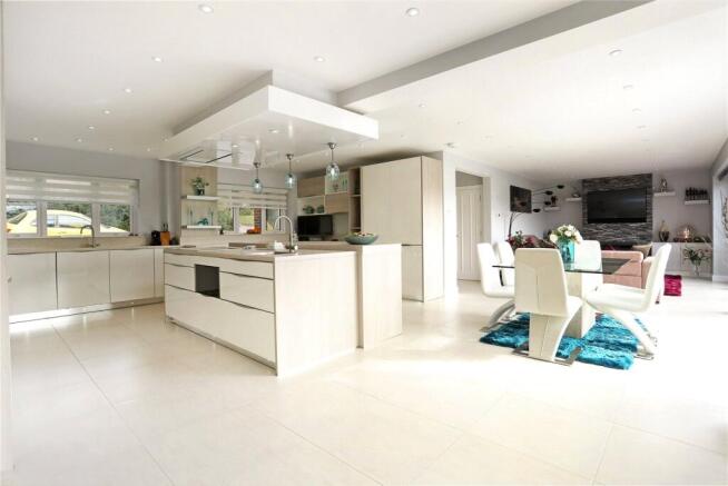 Kitchen/Dining