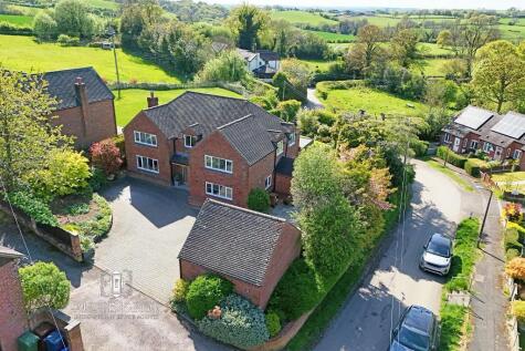 Dingle Lane, Hilderstone, Stone, Staffordshire, ST15 8SG