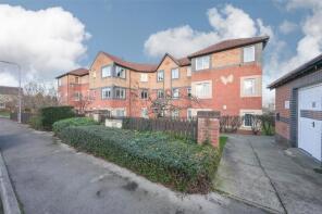 25, Sandringham Court, Felling Central, Gateshead NE10 9UB