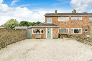 29, Langlands, Olney MK46 4EP