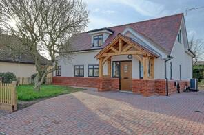Wheel Gates, West Hanningfield Road, West Hanningfield, Chelmsford CM2 8UE
