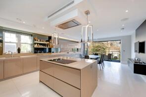 Flat 5, 1, Beechwood Avenue, Finchley, London N3 3AU