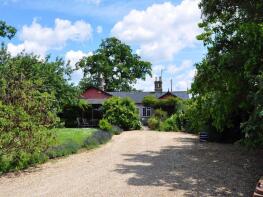 Cave Gate Lodge, Wyddial SG9 0ES