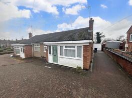 75, Highlands Avenue, Northampton NN3 6BQ