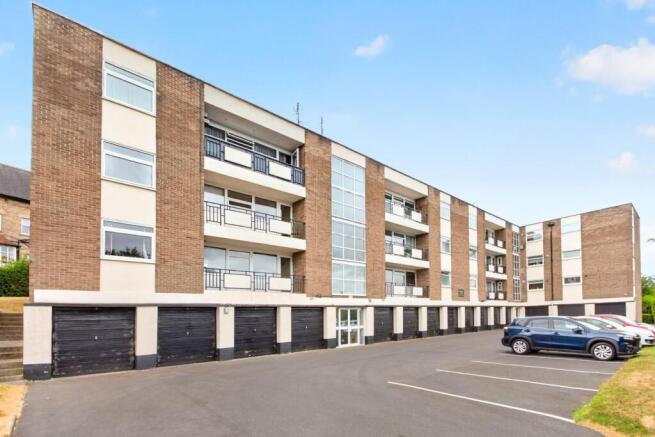4hollinscourt-23.jpg