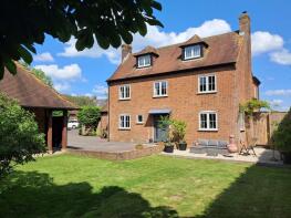Elm House, Shaftesbury Road, East Knoyle SP3 6DF