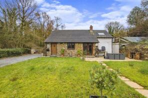Ffynnon Uchaf, A40 Llandewi Velfrey To Henllan Lodge, Llanddewi Velfrey, Narberth SA67 7PA