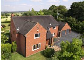 Chestons Corner, Lineholt Lane, Uphampton, Droitwich WR9 0JP
