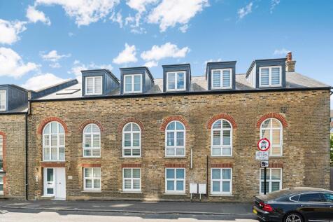 Baptist Court, North Road, TW8