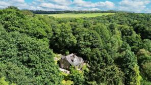 Oak Wood Lodge, Well Hill Road, Green Moor, Sheffield S35 7DP
