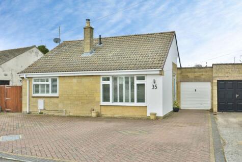 Meadow Way, South Cerney, Gloucestershire