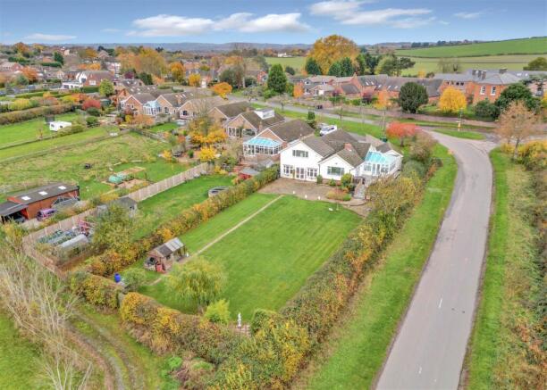 100 Austrey Road, Warton