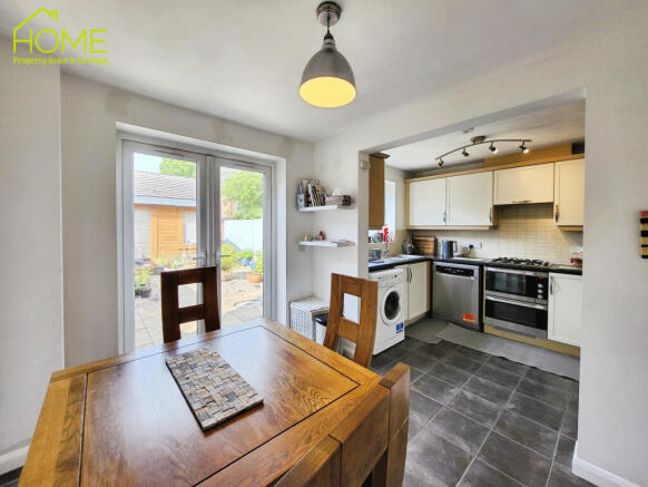 Kitchen Dining room