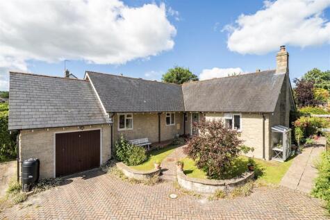 Redwood Close, Beaminster, Dorset
