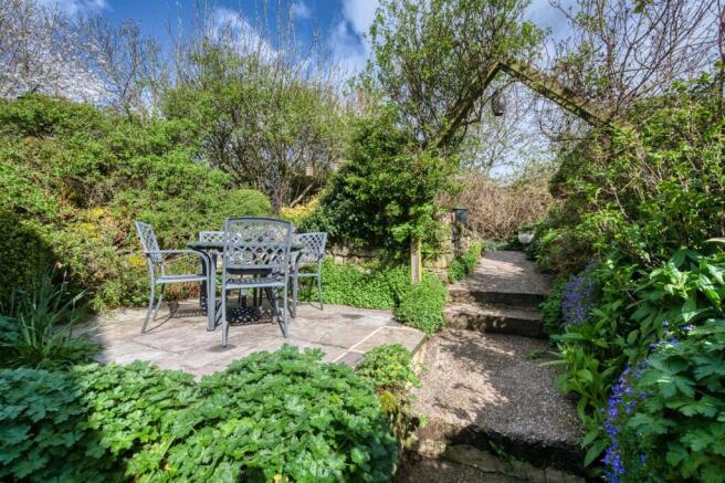 Dining patio.jpg