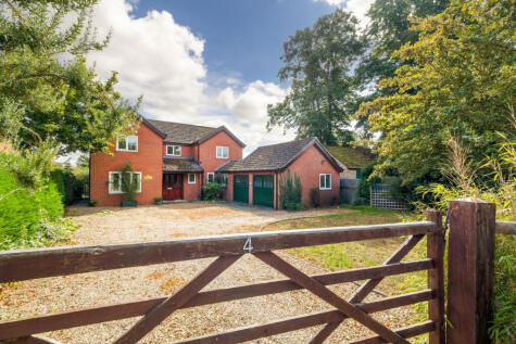 The Avenue, Brookville, IP26 4
