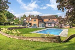 Clayhill House, Road Running Through Stoke Row, Stoke Row, Henley-on-thames RG9 5PD