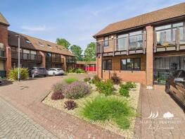 7, Cadgwith Place, Portsmouth PO6 4TD