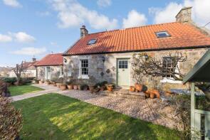 Applegrove, Well Road, Kinross KY13 9JB