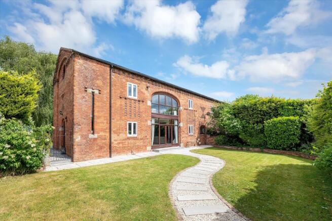 Carriage House, 9 Ti
