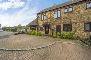 1, Capel Close, Buckingham MK18 5HX