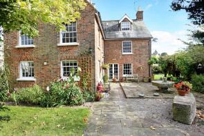 Yew Trees, Woodend Lane, Newnham GL14 1EW